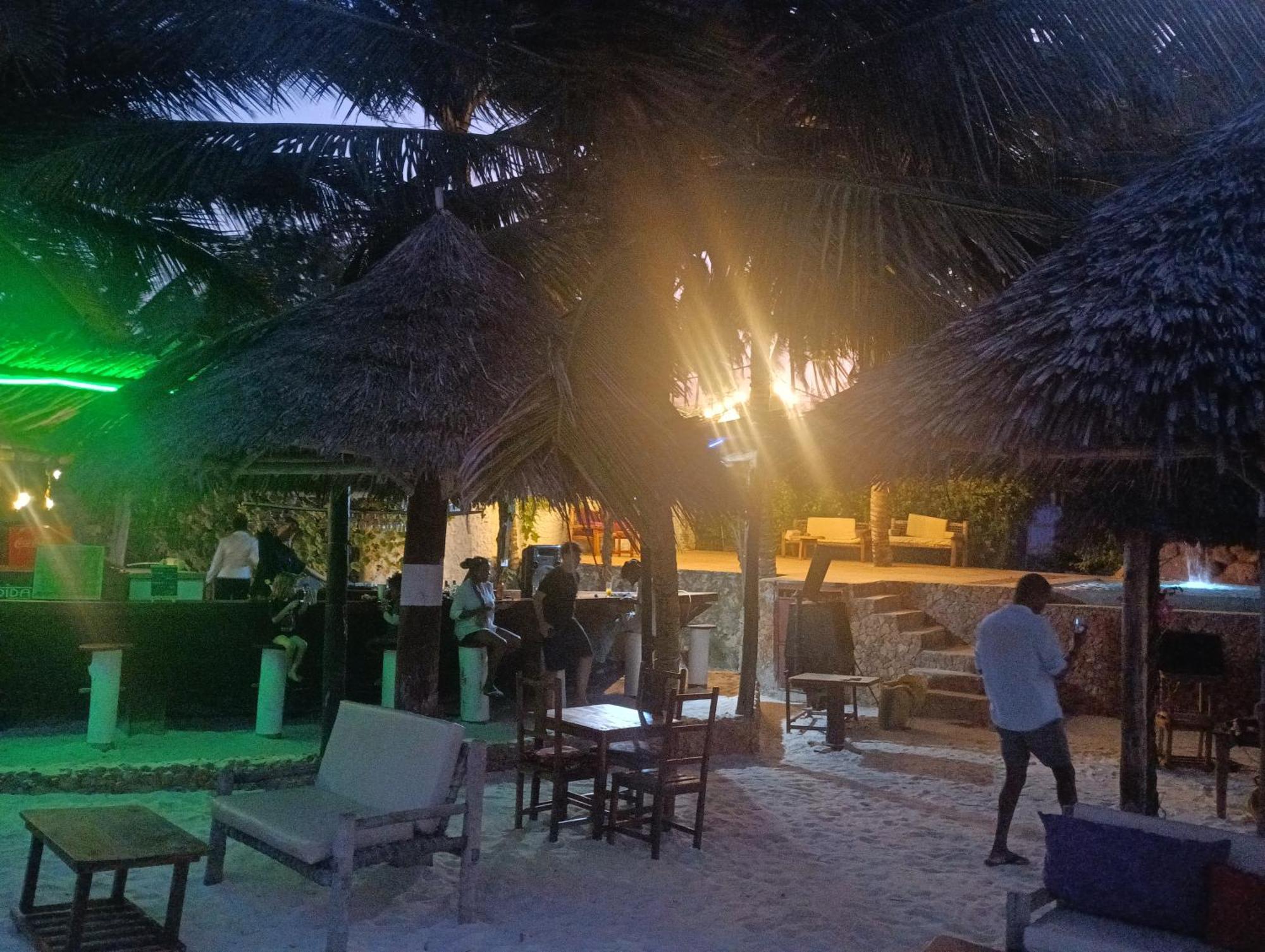 Swahili Palace Zanzibar Pwani Mchangani Eksteriør bilde